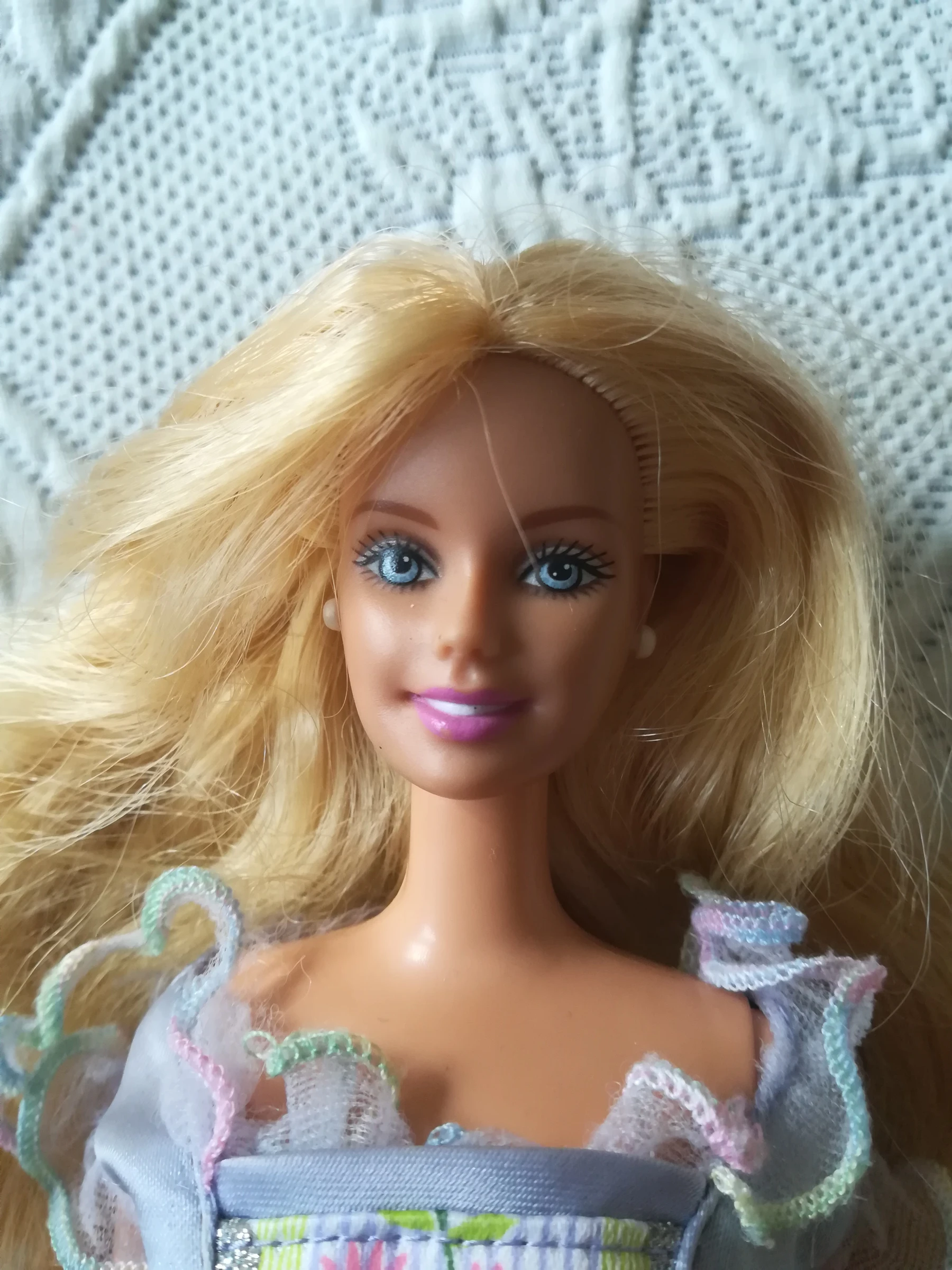 Barbie Princess (Blonde) Doll (Ref. 28264) from 2001 – photo 2